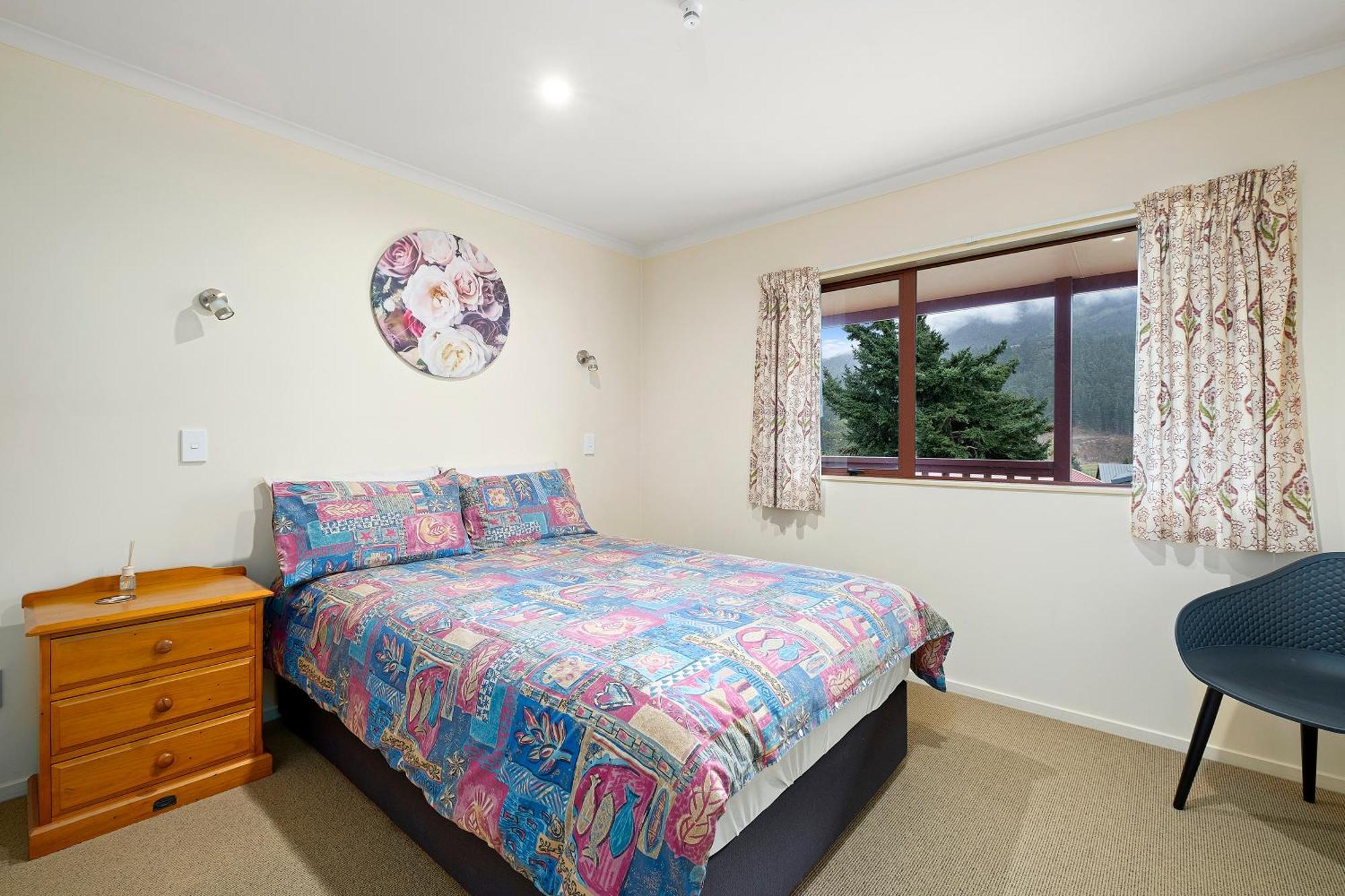 Korimako Ridge - Lake Hawea Holiday Home المظهر الخارجي الصورة